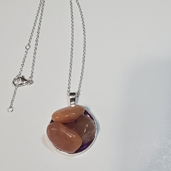 Jewelry - Picture 3 of 6